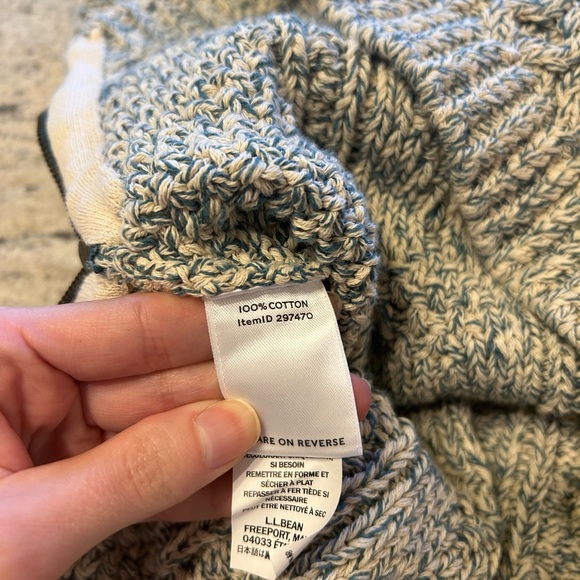 L.L.B. Signature Sweater Green & Cream - Picture 2 of 11